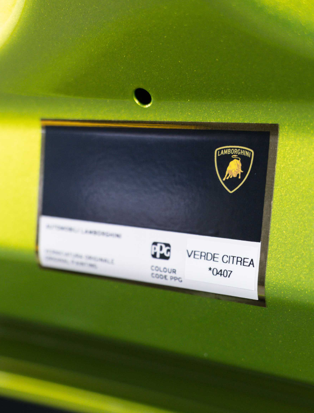 Lamborghini Fahrzeuglack-Code-Plakette &ndash; &uuml;berpr&uuml;fen Sie Ihre Originallack-Spezifikation.