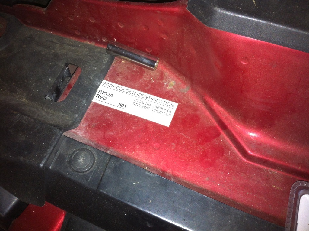 LAND ROVER Lack-Identifikationsetikett &ndash; finden Sie den Werksfarbcode Ihres Autos.