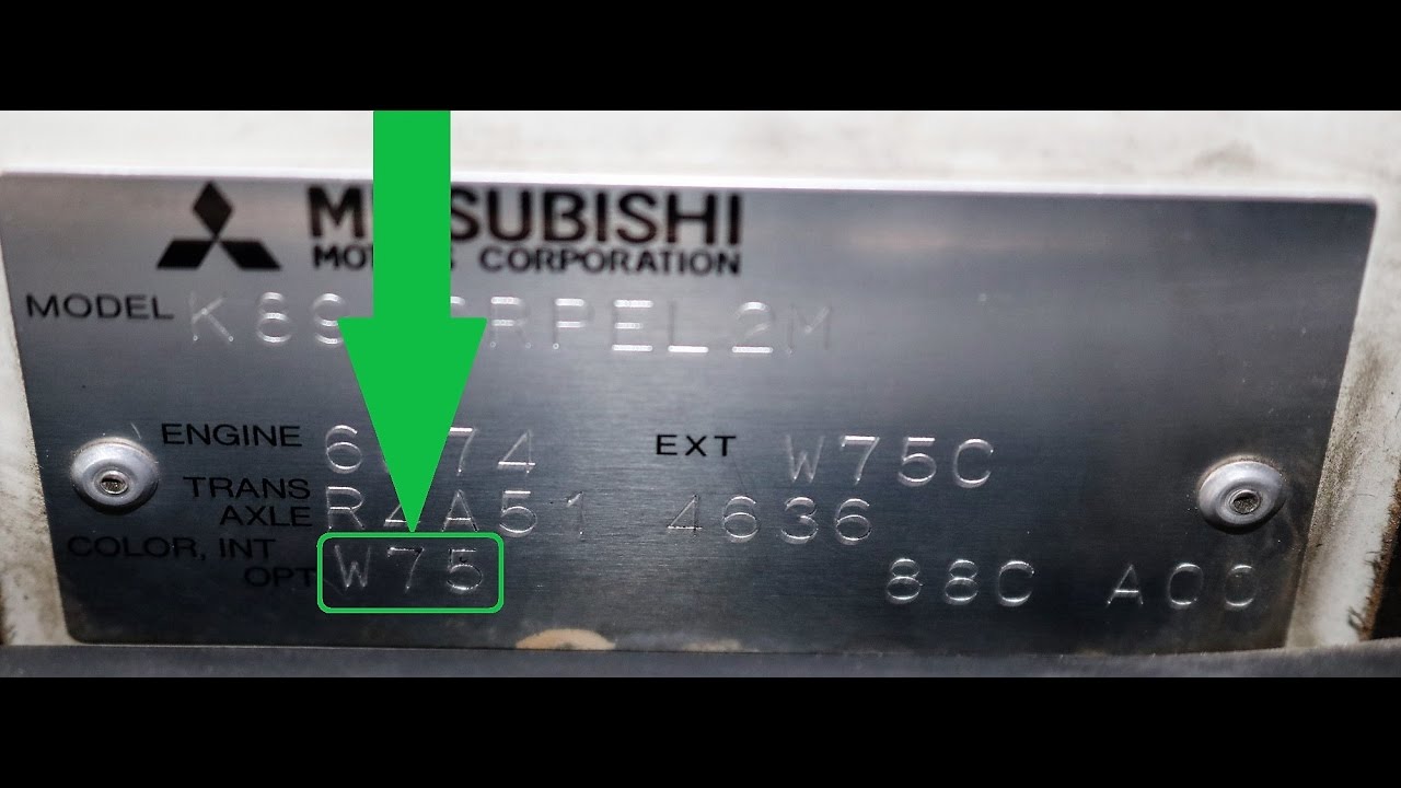 Mitsubishi Lackcode Aufkleber am Fahrzeug &ndash; finden Sie Ihren genauen Farbton.