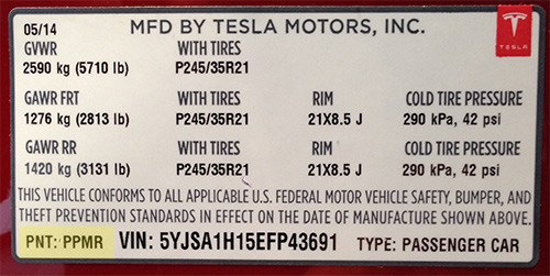 TESLA Farbcode am Fahrzeug &ndash; finden Sie Ihren exakten Farbton.